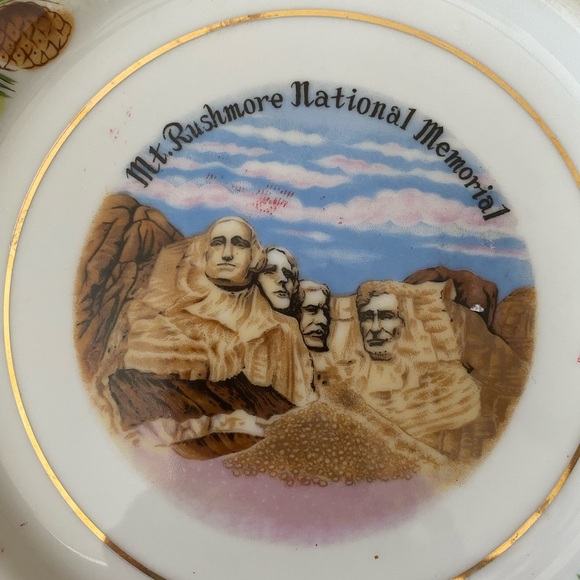Vintage Mount Rushmore National Memorial Ceramic Plate, Leftons Japan - Picture 5 of 7